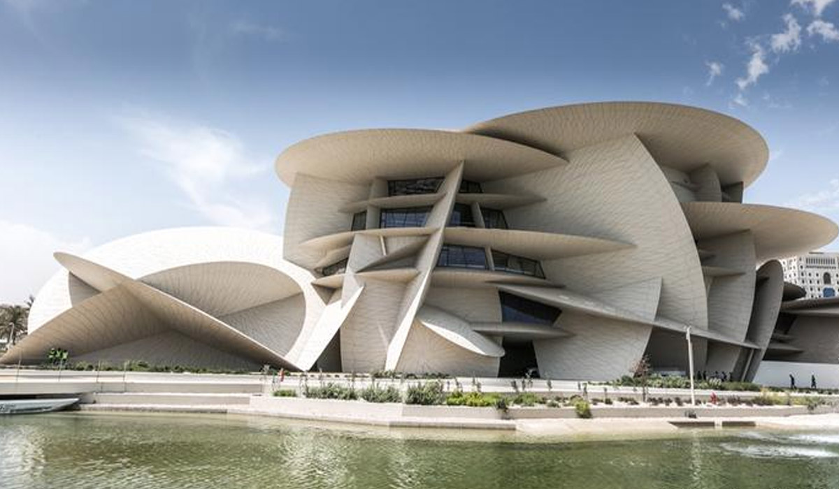 A tour to a newly open National Museum of Qatar
